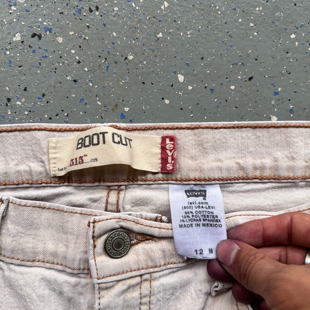Levi's Jeans Womens Size 12M Off-White Cream Vintage Flared Wide Leg 515 Y2K - Picture 5 of 8